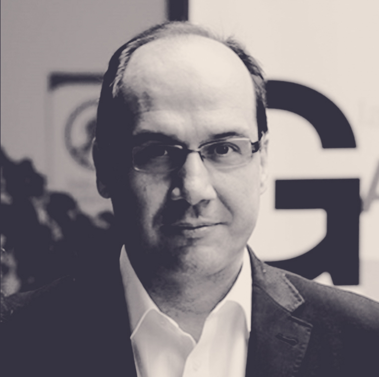 ROBERTO GARCÍA DE MESA